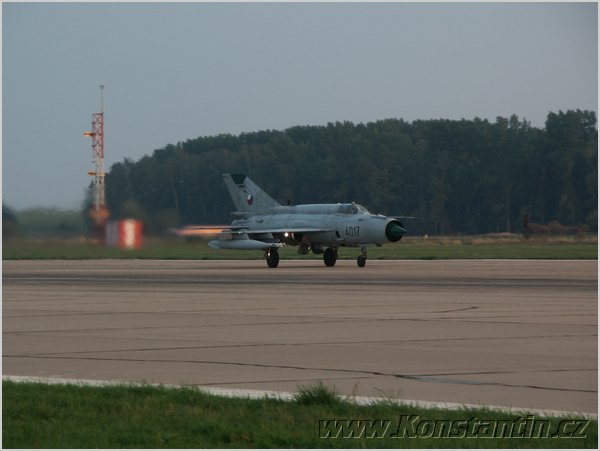 Mig21_35.JPG